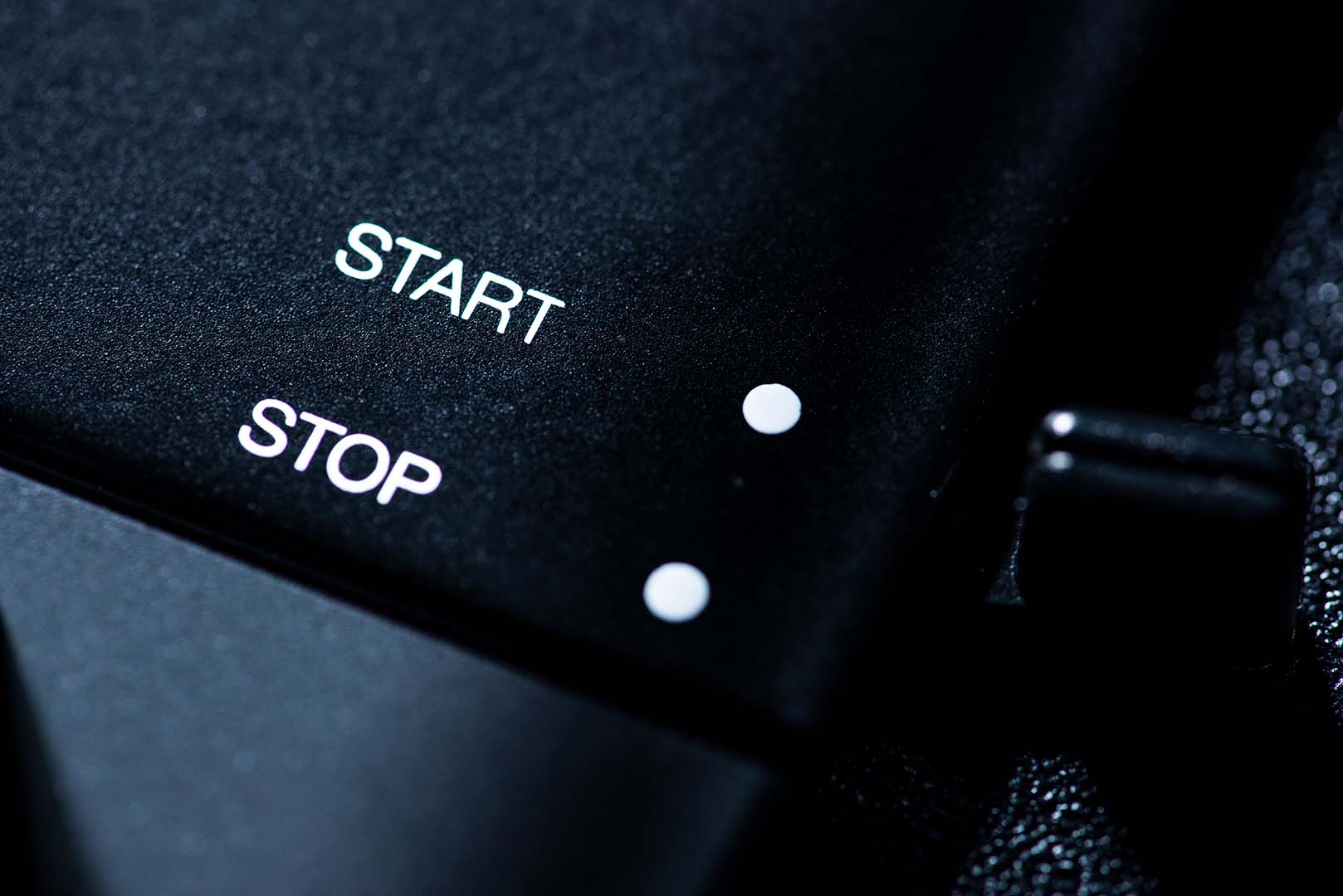 Start- und Stopptaste des Pro-Ject A1.2