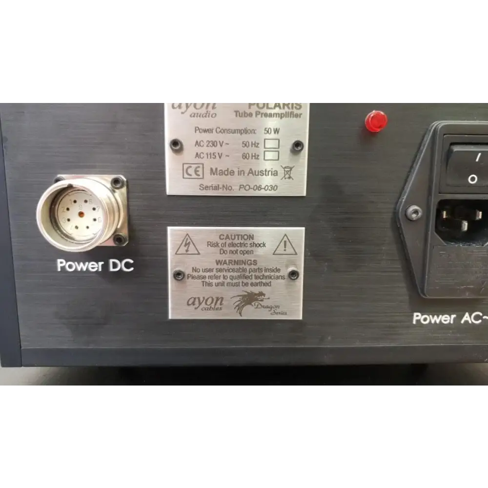 Rückseite des Ayon Polaris Line HTE mit weltklasse Röhrenvorstufe und externem Netzteil für besten Klang in High-End Hifi Stereoanlage