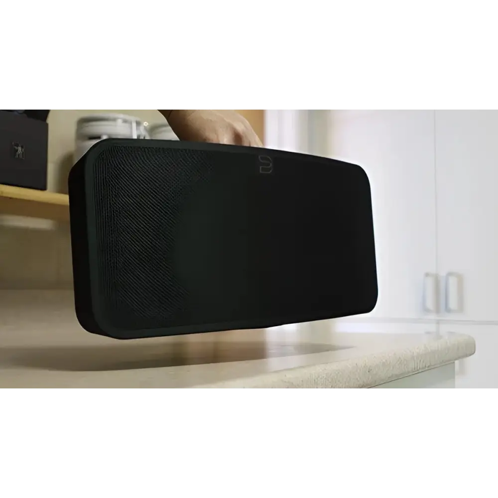 Tragbarer schwarzer Wireless-Lautsprecher mit Mesh-Gitter, ideal für Spotify Connect, erklärten Ziel