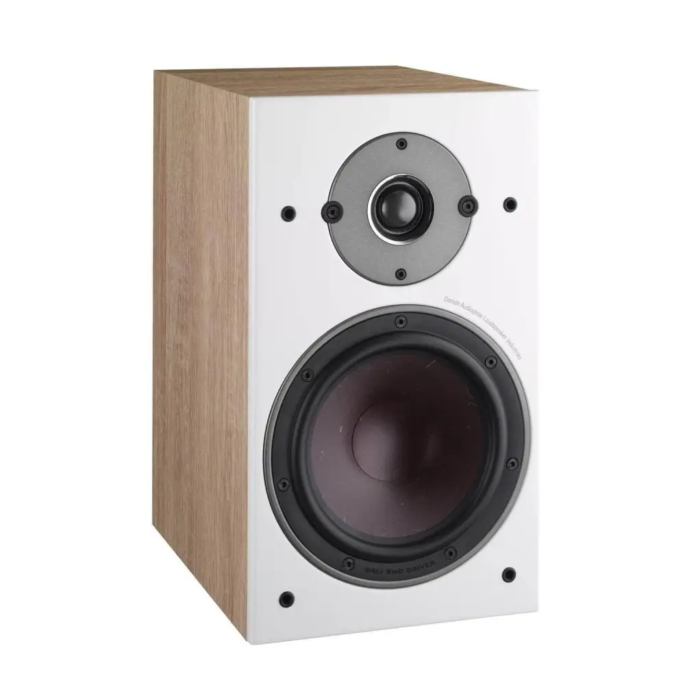 Weiße und Holzoptik Dali Oberon 3 Lautsprecher mit großen Tiefmitteltöner und schwarzem Woofer