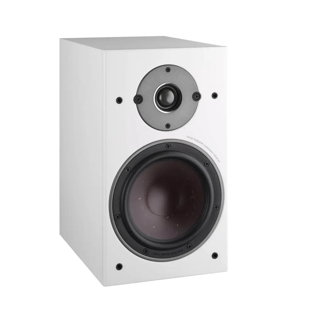Weiße zweikanalige Regallautsprecher Dali Oberon mit großem tiefmitteltöner und dunklem roten Woofer