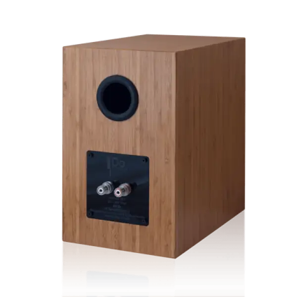 Rückansicht des DoAcoustics 201 Wood Lautsprecher mit Bassport und Anschlüssen