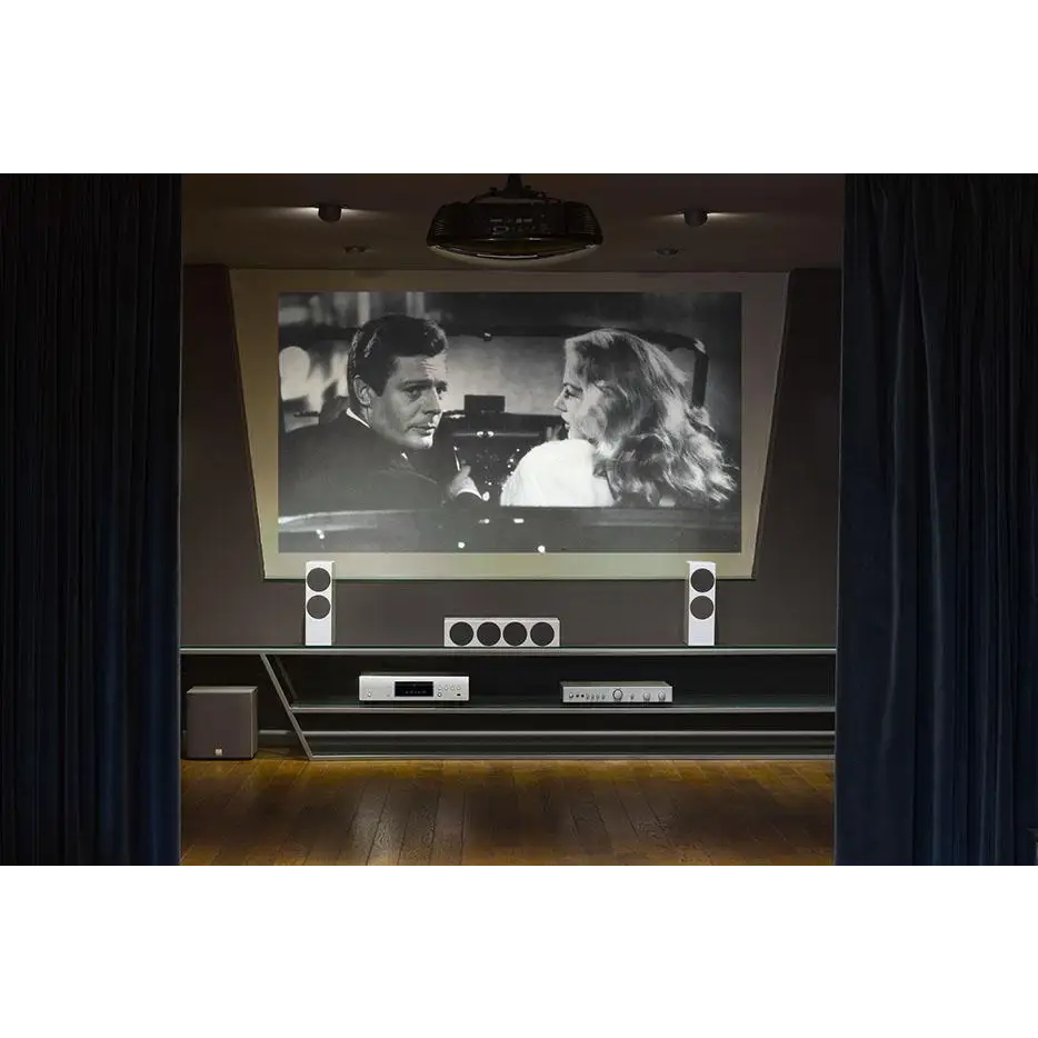 Home Theater Setup mit Doacoustics Centerspeaker Central Channel für weltklasse Klang kombiniert