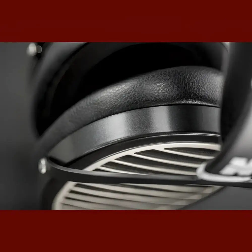 Schwarze Leder- und Metallkopfhörer Ananda, magnetostatische Kopfhörer Ananda ersetzt, Höhepunkt jahrelanger Forschung