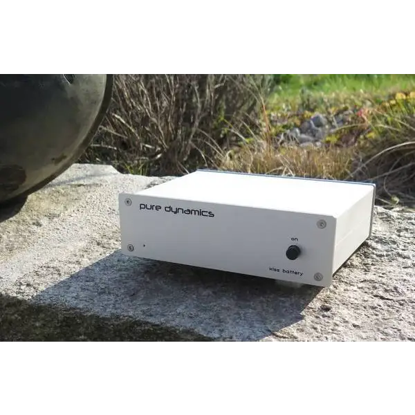 KISS Battery 15 Volt 12 Volt ZUBEHÖR zur KLANG und BILDOPTIMIERUNG