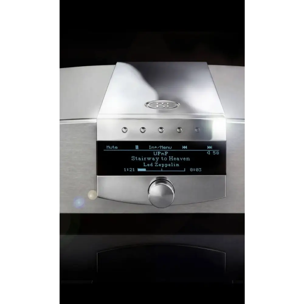 Silberner mbl c41 netzwerkplayer mit gebürstetem aluminiumfrontpanel zeigt stairway to heaven von led zeppelin an