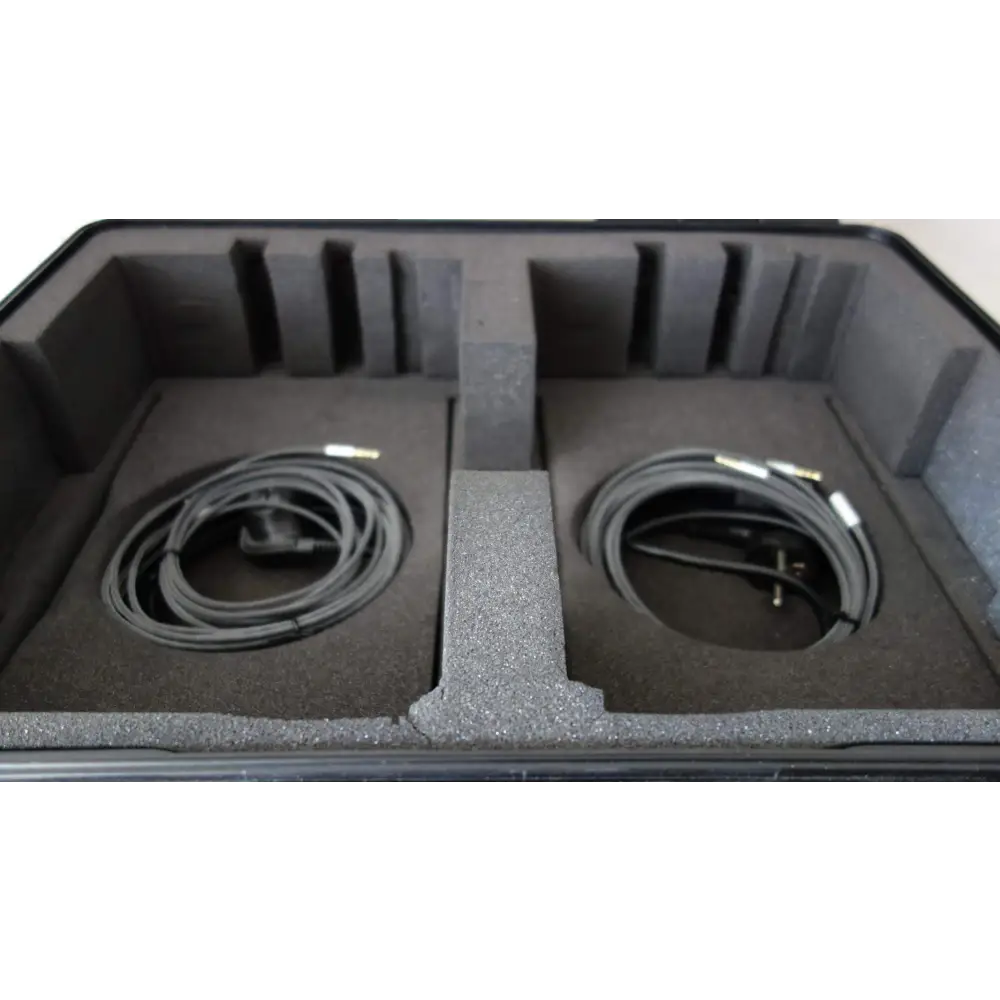 Siehe Fotos: MOLA MOLA Kaluga Monoblöcke mit schützender Hülle und Kabelschaum