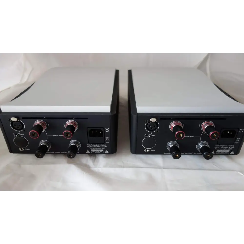 Siehe Fotos der MOLA MOLA Kaluga Monoblöcke mit verschiedenen Ausgangsimpedanzen