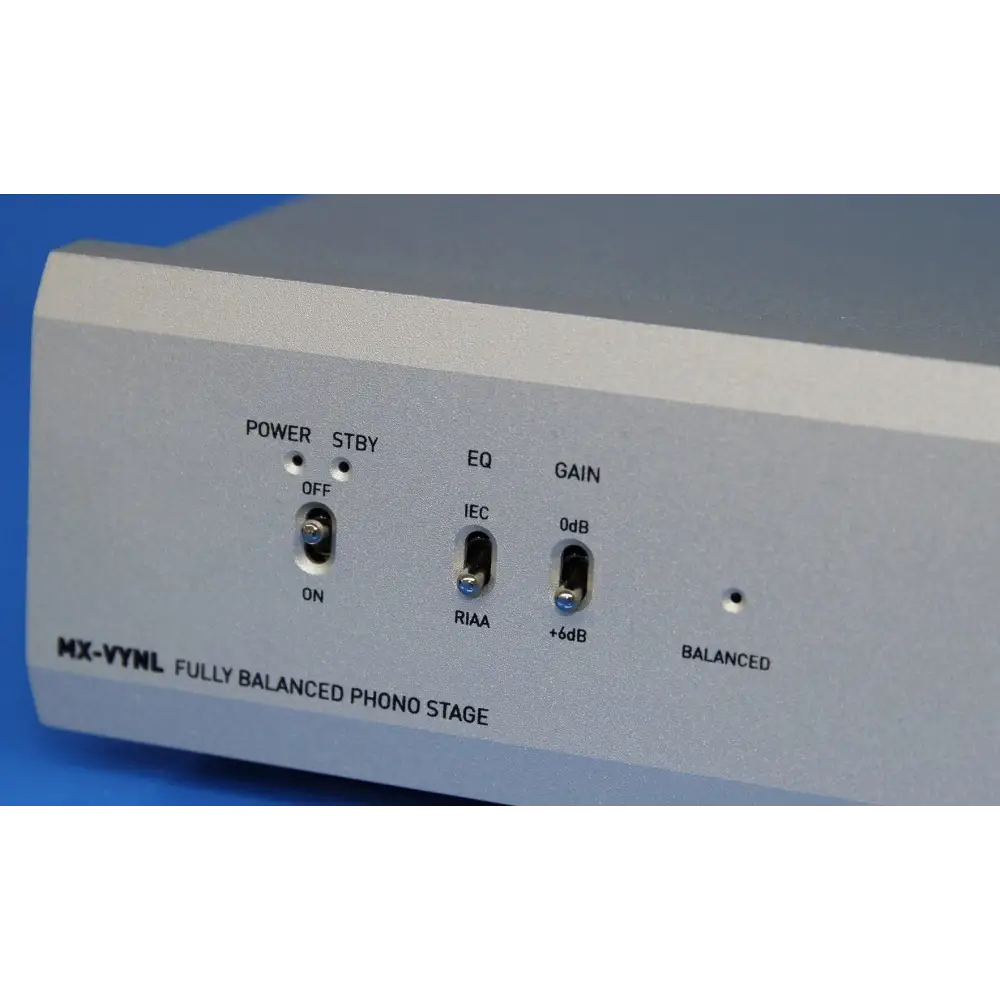 Silberner Musical Fidelity MX-Vynl kleine audiophile phonovorverstärker mit Schaltern