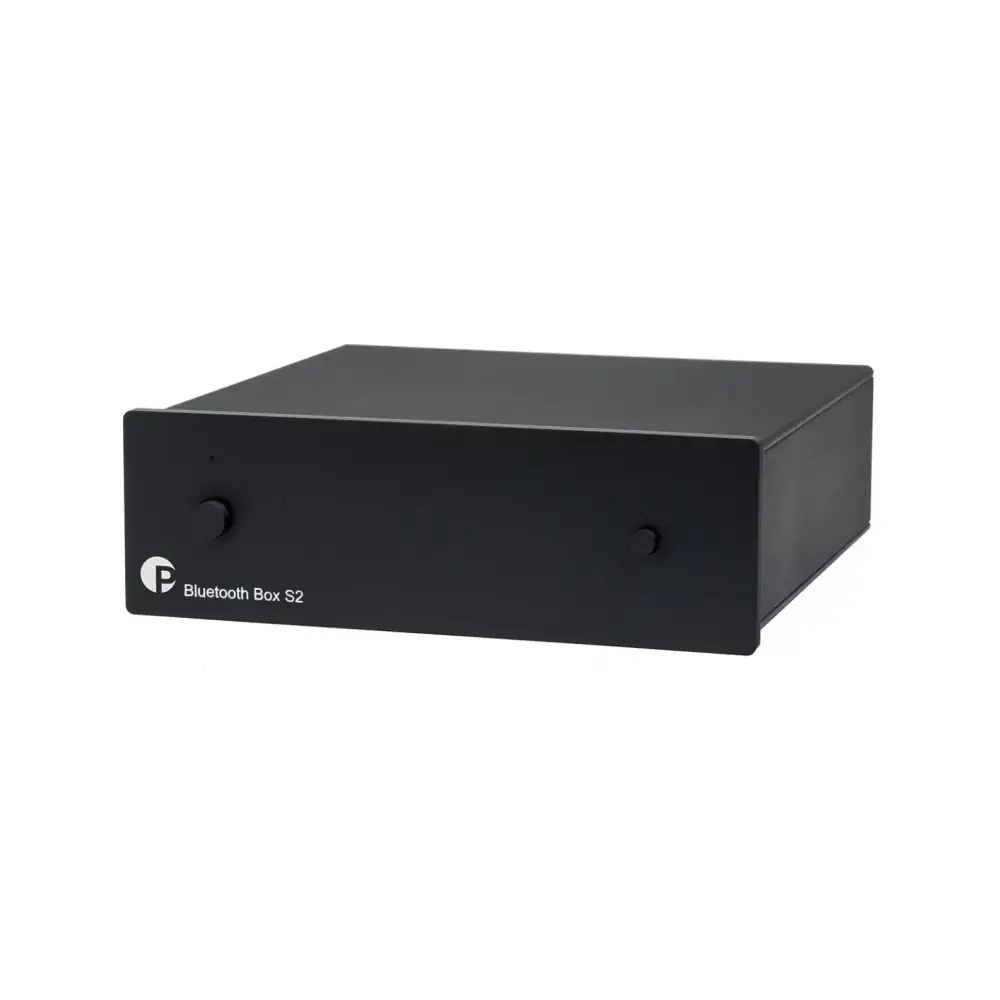 Blackes rechteckiges Audio-Component mit Knöpfen und Leuchtanzeige für Pro-Ject Bluetooth Box S2