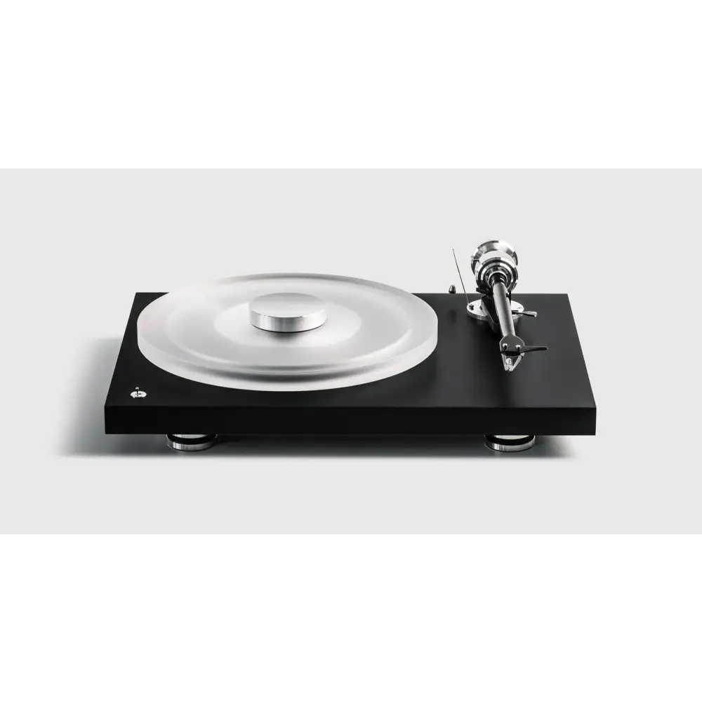 Schwarzer pro-ject debut reference 10 plattenspieler mit silbernem platter und true balanced mini-xlr anschluss