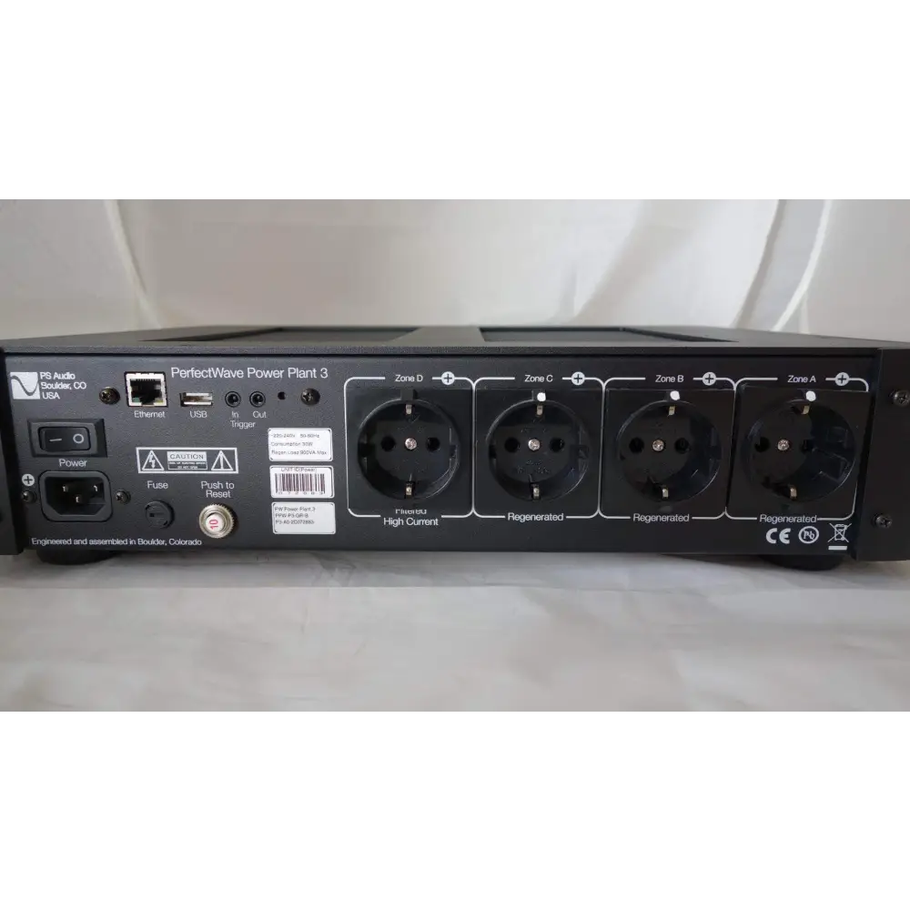 Power plant mit mehreren regenerierten Steckdosen für optimale Stromqualität