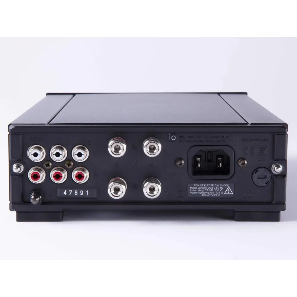 Rega IO Vollverstärker mit Phono MM Verstärker