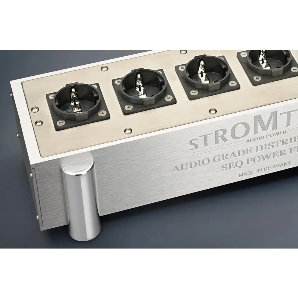 Stromtank SEQ-5 Silber eloxiert – Frontalansicht