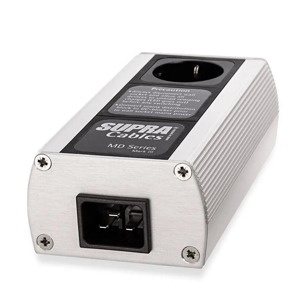 Silberfarbenes Aluminiumgehäuse Power Conditioner Supra LoRAD MD01-EU-16 mit Eingang und Ausgang, gleichstromanteile entfernt, trafobrummen vermindern, klang verbessern