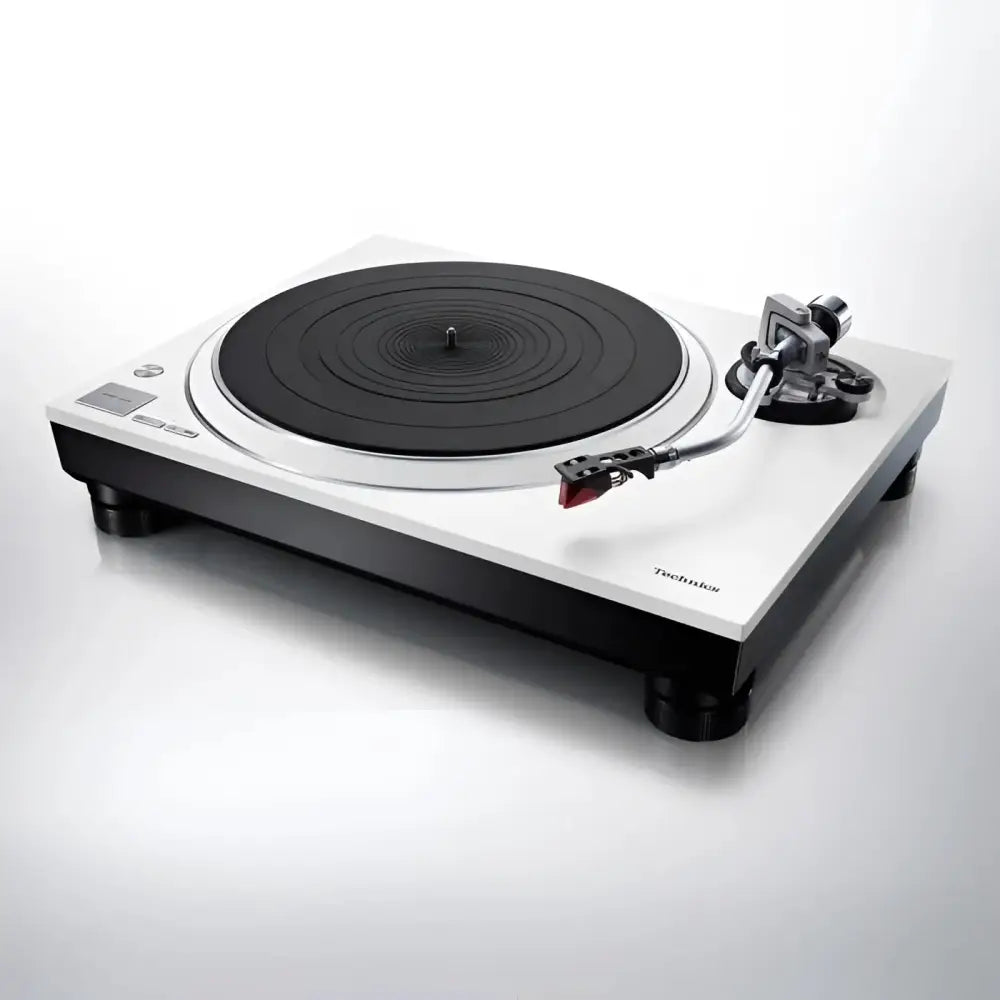 Technics SL 1500C Plattenspieler mit schwarzen und weißen Gehäuse, Silberarm, roter Stylus