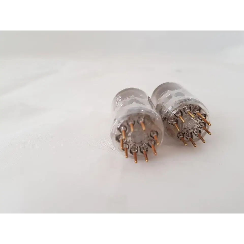 Vintage vacuum tubes ECC803S NOS Pair mit Multi-Pin-Basen, Grail der ECC83, Preis für