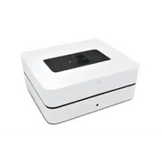 Weiße rechteckige Smart-Musiksystem mit schwarzer Top-Panel für platzsparendes MP3-Streaming