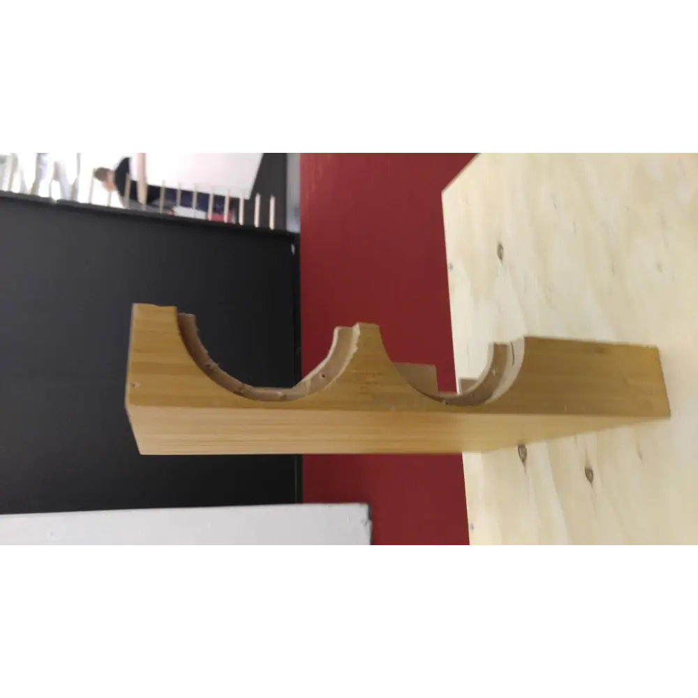 Do Acoustics handmade Holzregal mit drei Halbkugelauschnitten für bester Klang Hifi