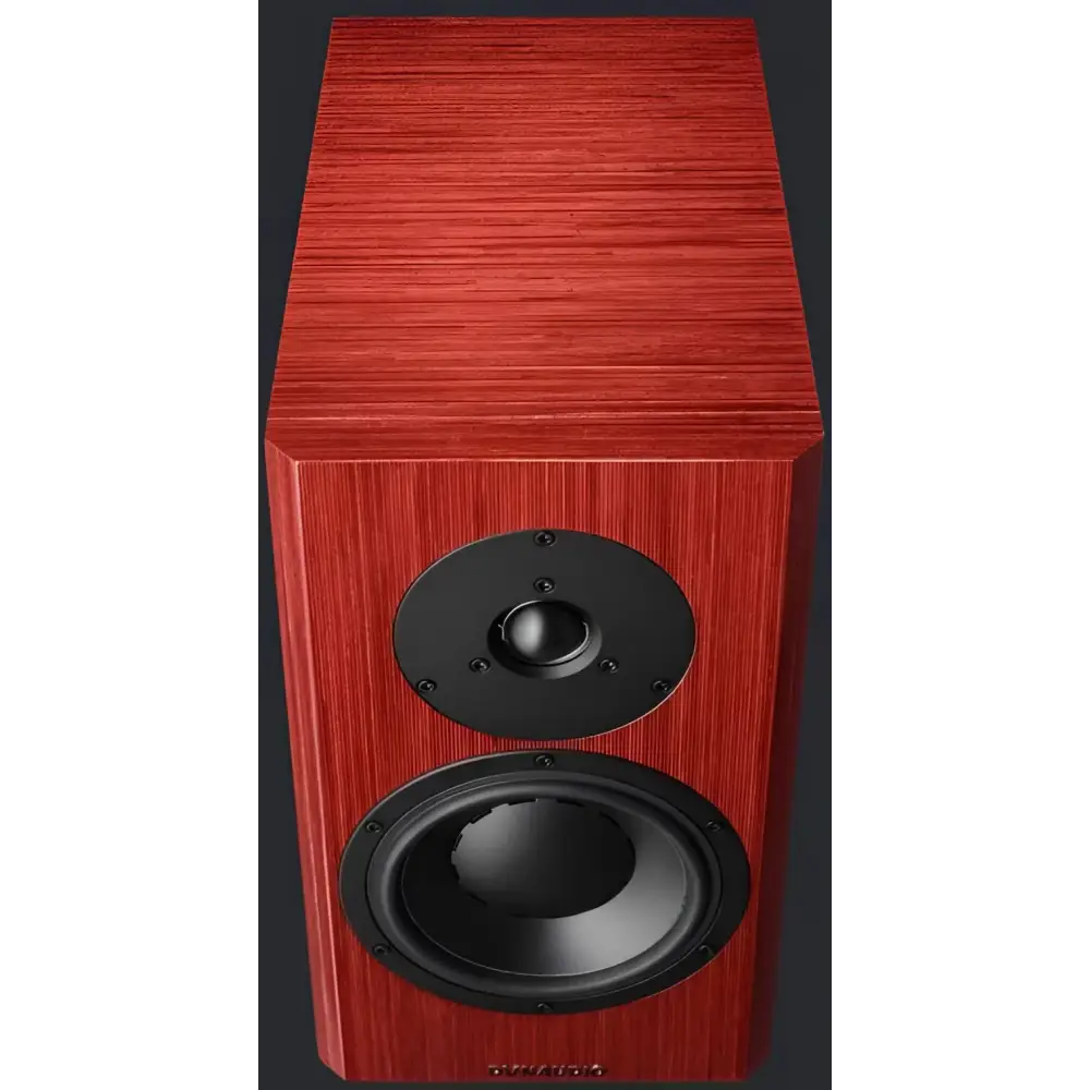 Roter Holzständerlautsprecher Special Forty mit schwarzen Treibern, What Hi-Fi empfohlen