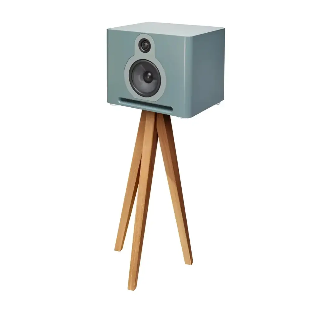 GURU QM10 Paar Lautsprecher mit hellblauem Gehäuse, Holzständer, hochwertiger Sound
