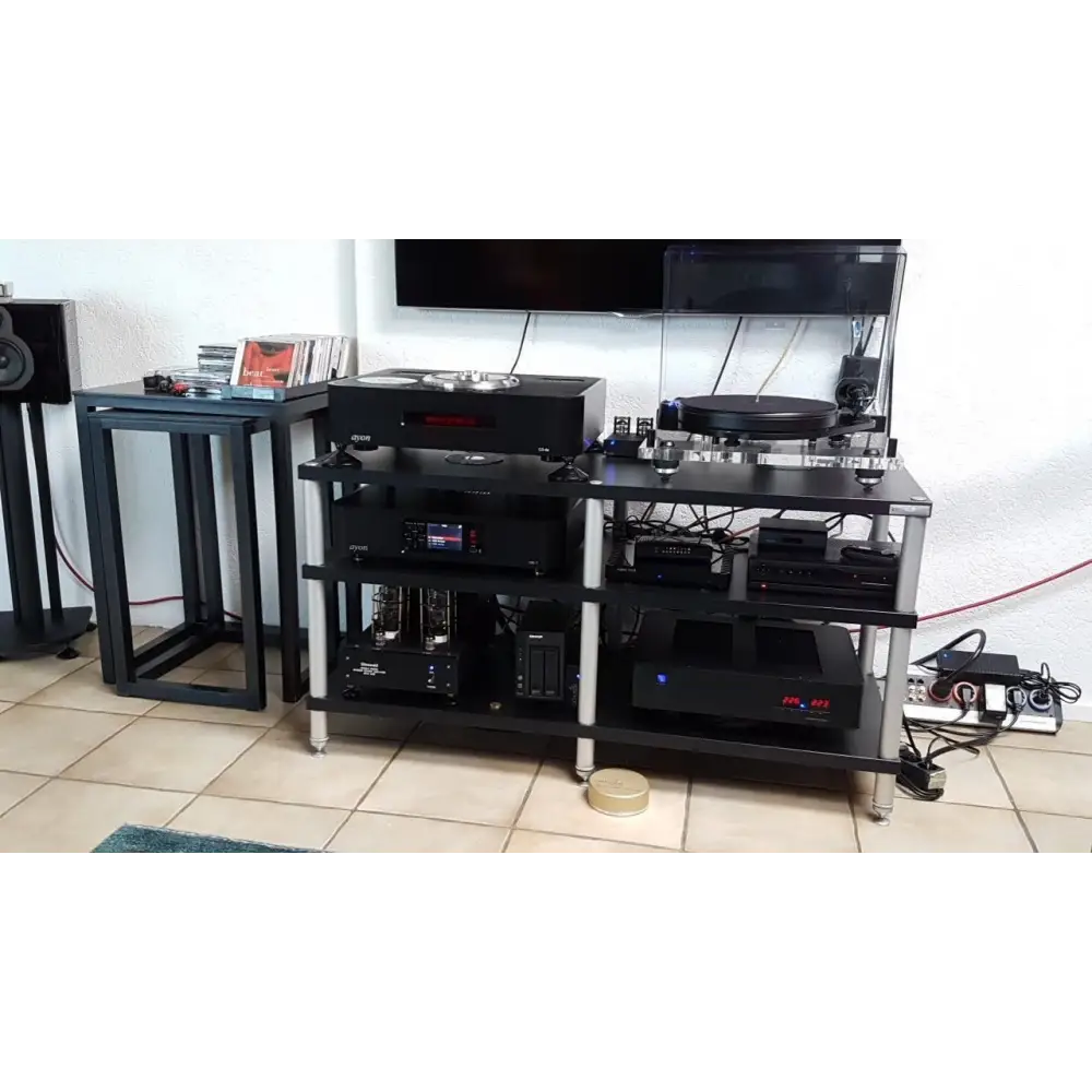 Hochwertiges Audiosystem mit Turntable, Verstärker und Media Player, tollen photos verschiedener Kundenanlagen