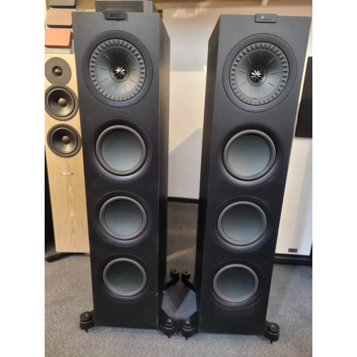 Schwarzes KEF Q 750 Standlautsprecher Paar mit mehreren Treibern, ohne optischen Schäden