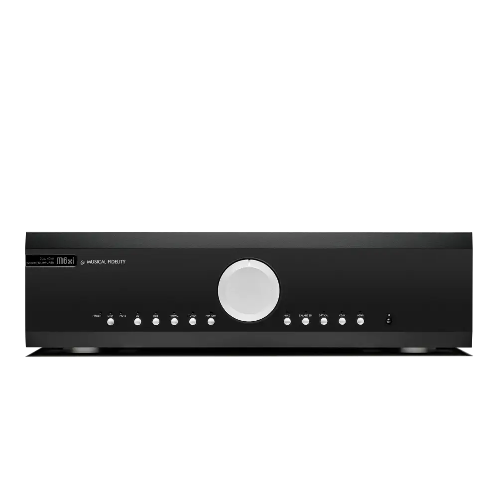 Schwarzer musical fidelity m6xi 3.0-kanal integrierter verstärker mit weißem drehrad und silbernen tasten vorne