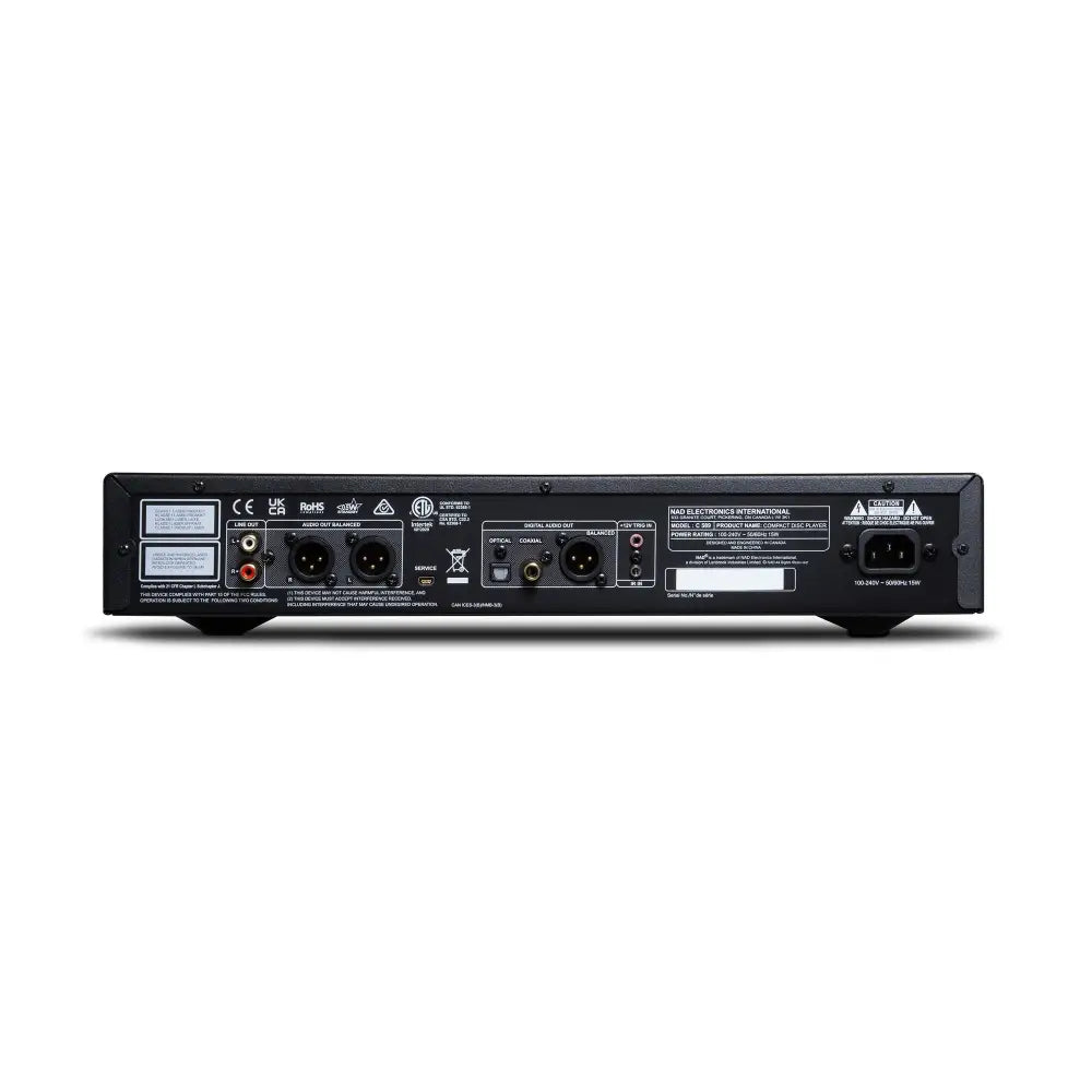 Schwarze rechteckige rückseite des nad c 589 cd-players mit mehreren eingangs- und ausgangsports ess es9039pro classic series