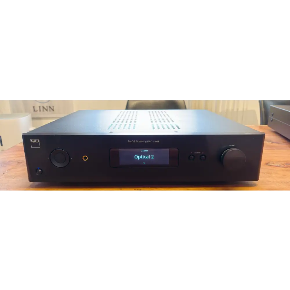 NAD C658 DAC Streamer Vorverstärker secondhand