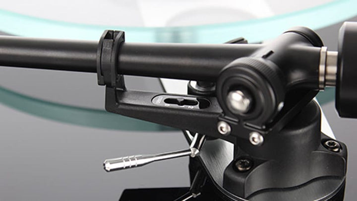 Rega plattenspieler Rega Planar 3 mit Tonabnehmer Elys2 Aktionspreis !