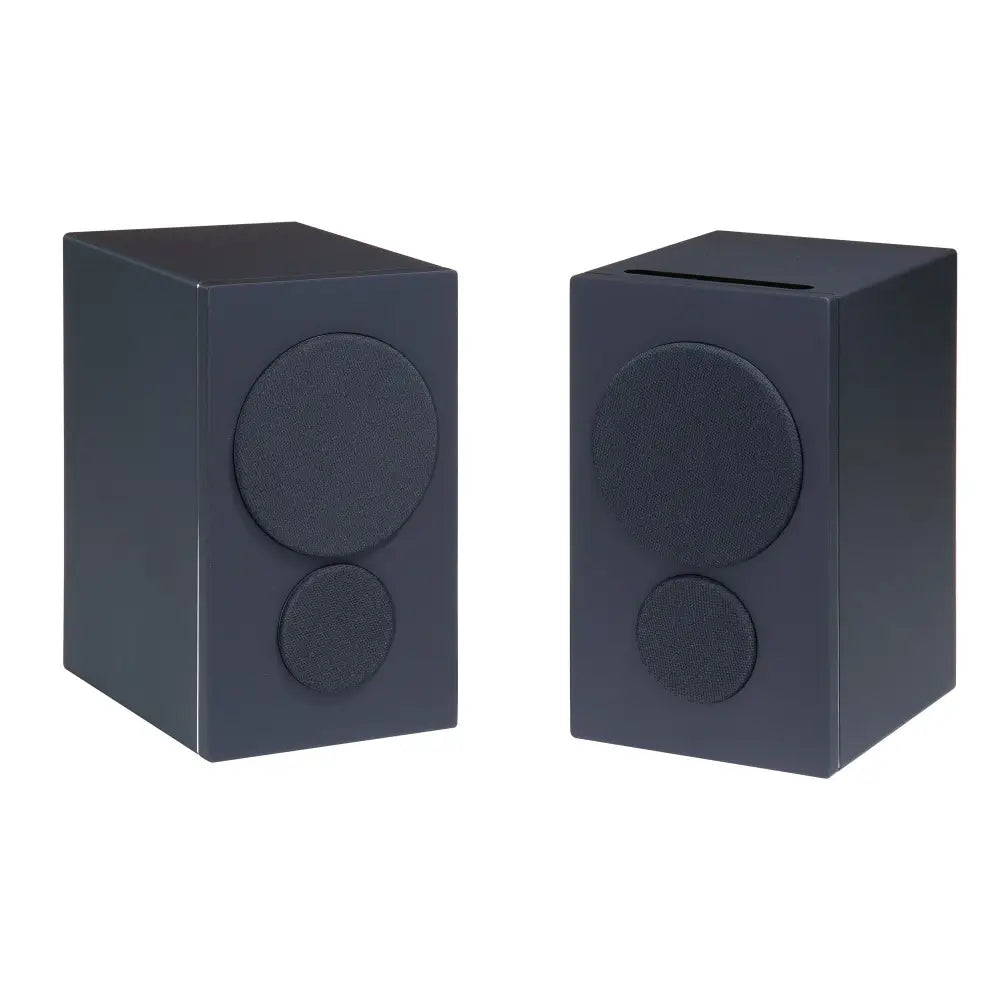 Paar elegante schwarze würfelförmige psb iq2 lautsprecher mit stoffbespannten fahrern und bluetooth aptx adaptive