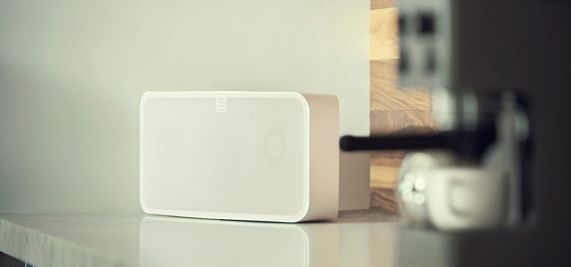 Bluesound All-In-One mit Lautsprecher Bluesound PULSE 2i Allinone