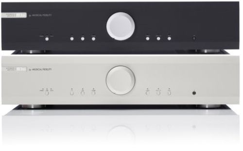 Hifiteam Czesany GmbH - home entertainment for you -  Musical Fidelity M3si + M3Scd + (Optional) V90 BLU5HD, Bluetooth Dongle