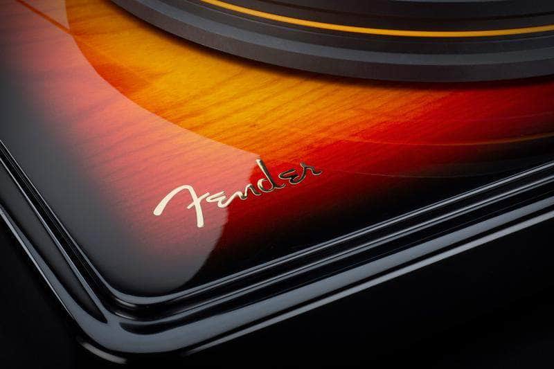 Mofi Plattenspieler Fender x MoFi PrecisionDeck Limited Edition Plattenspieler. Vorbestellen möglich!