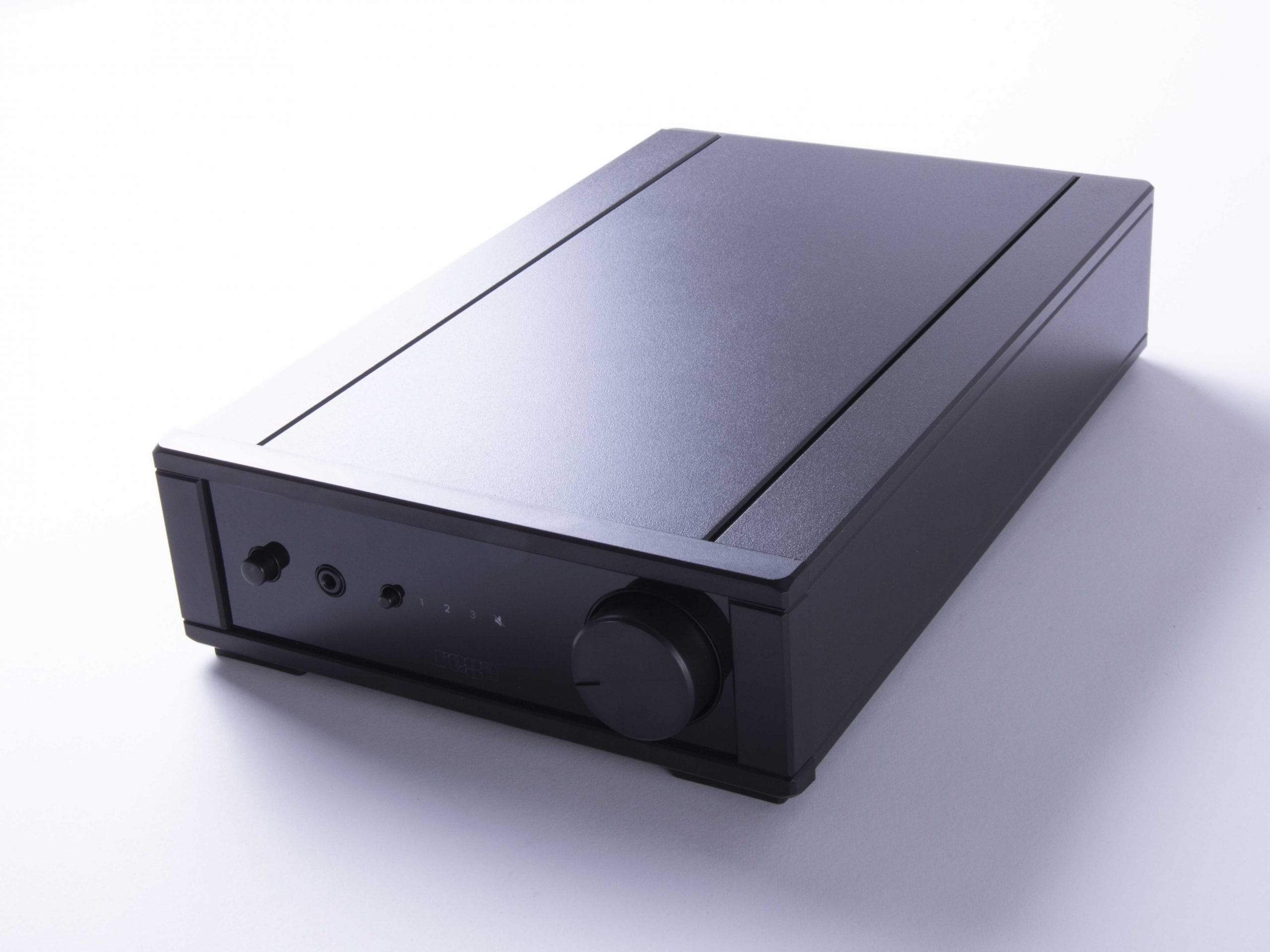 Rega IO Vollverstärker mit Phono MM