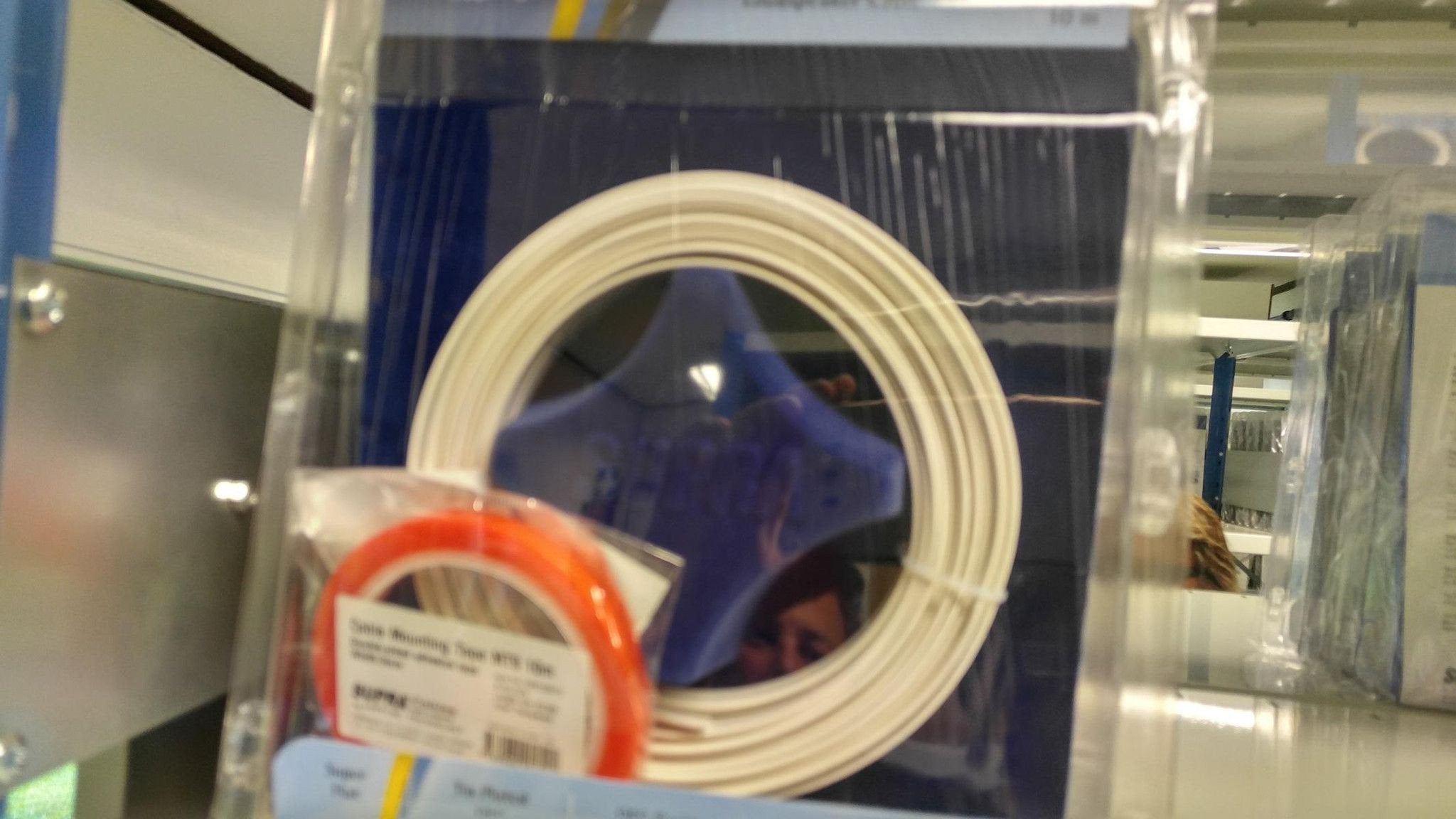 Supra ZUBEHÖR zur KLANG- und BILDOPTIMIERUNG Supra Cables Schweden 40 Jahre Feier und Schulung