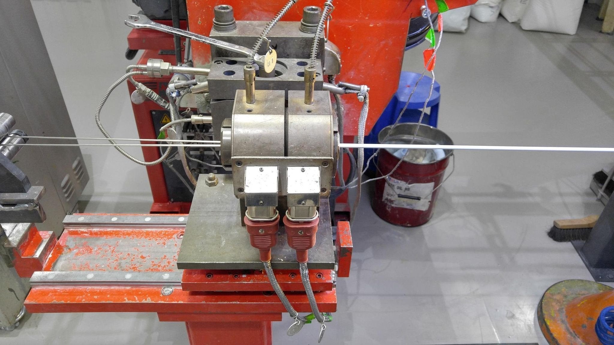 Supra ZUBEHÖR zur KLANG- und BILDOPTIMIERUNG Supra Cables Schweden 40 Jahre Feier und Schulung